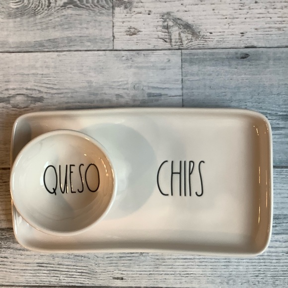 Rae Dunn Queso & Chips Serving Tray - Picture 2 of 4